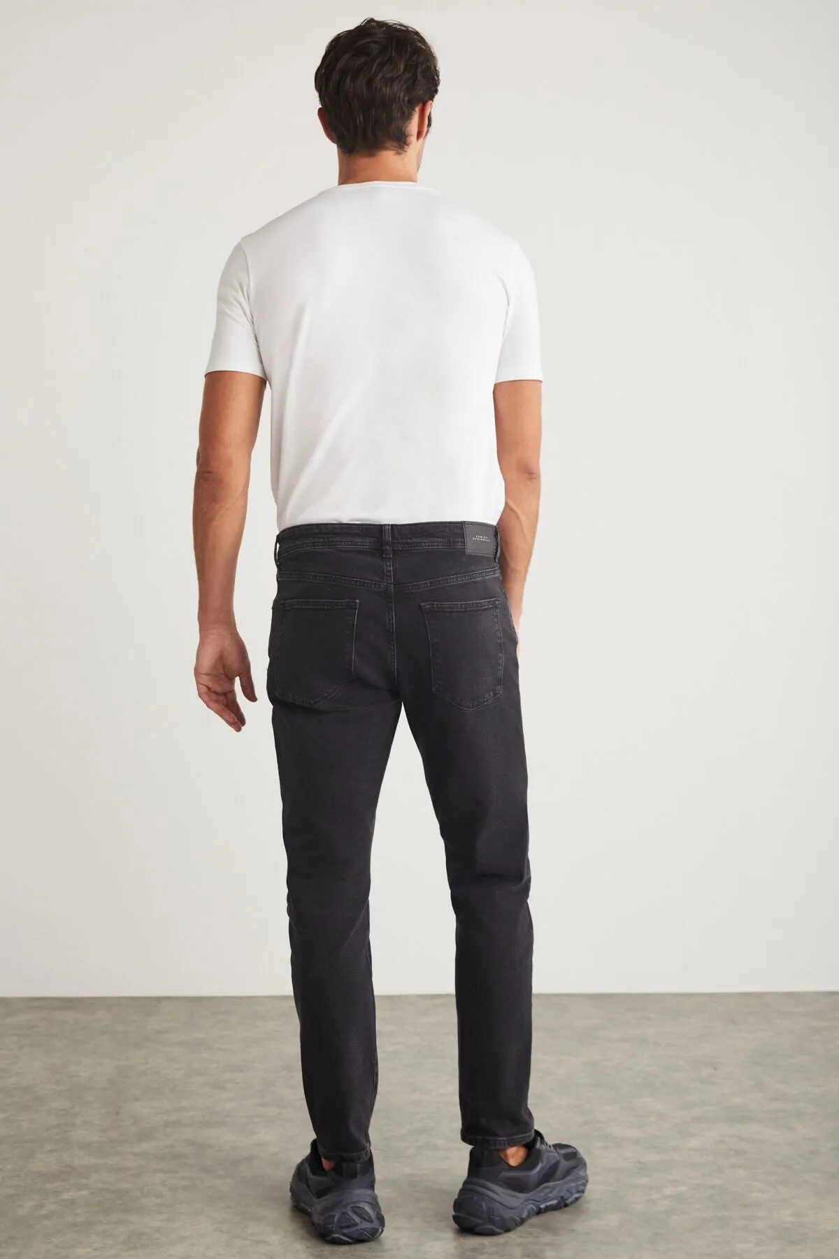 Antoni Men Tapered Fit Pipe Tota Thick textured flexible structure Magic denim denim jeans anthracite jeans