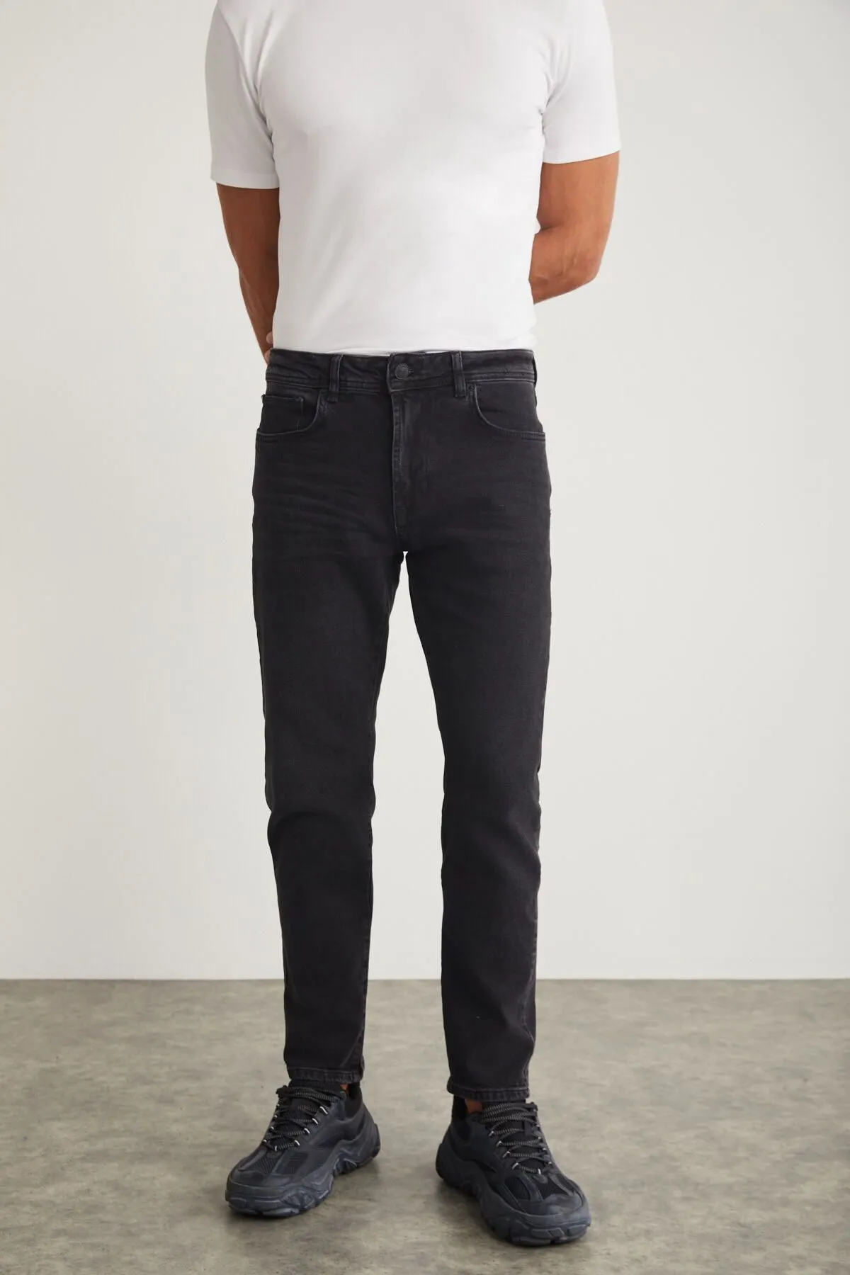 Antoni Men Tapered Fit Pipe Tota Thick textured flexible structure Magic denim denim jeans anthracite jeans