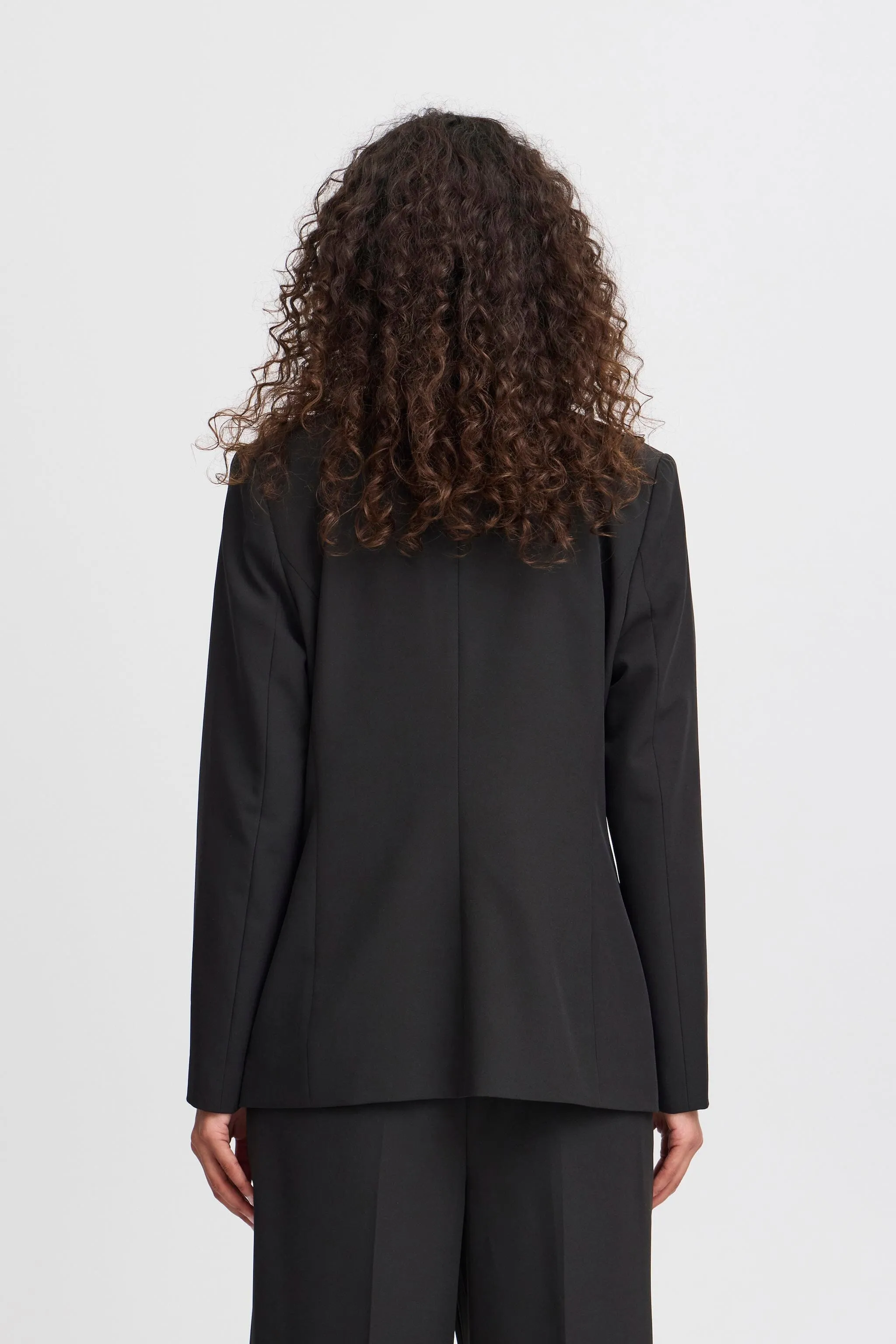 BLACK FITTED OFFICE BLAZER