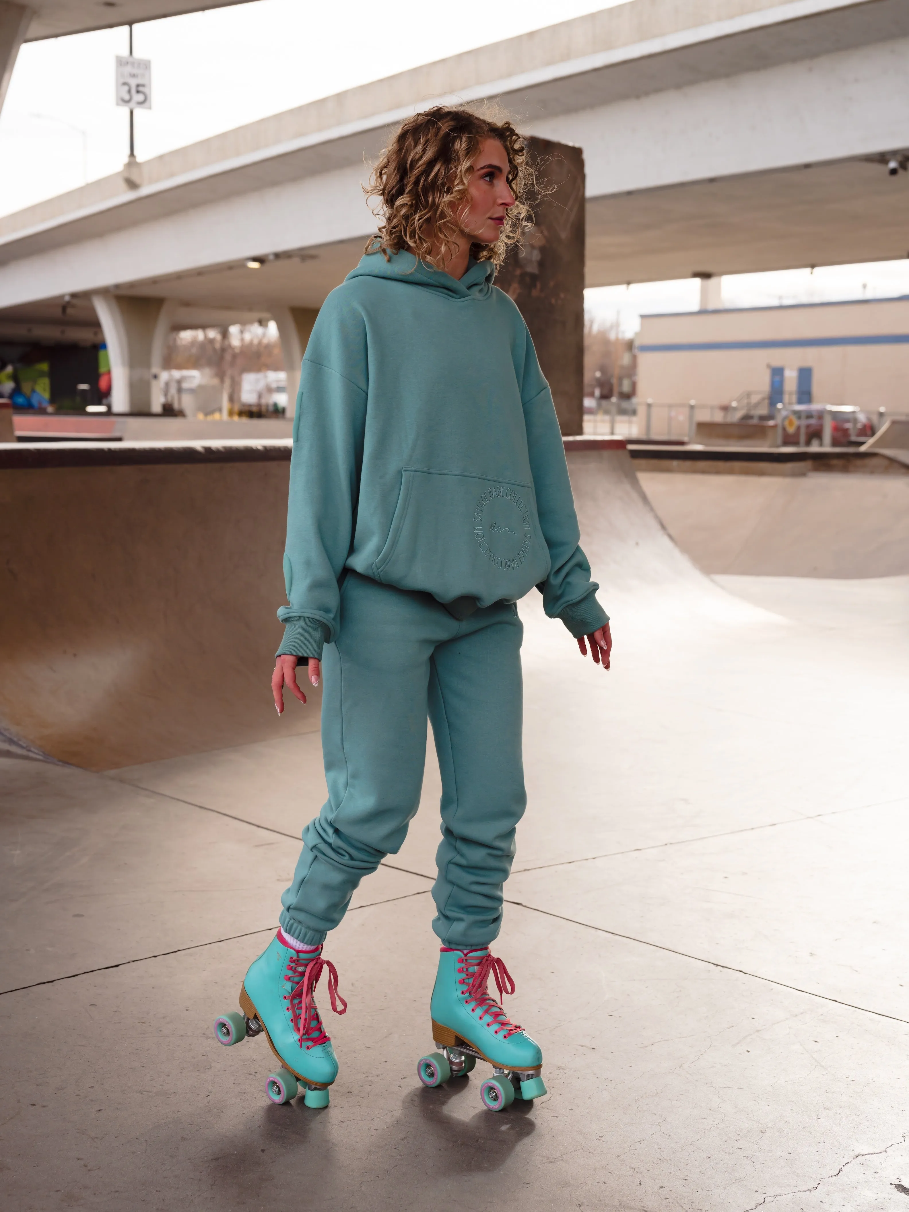 Preorder: Baddies Plush Sweatpants - Mint Cream
