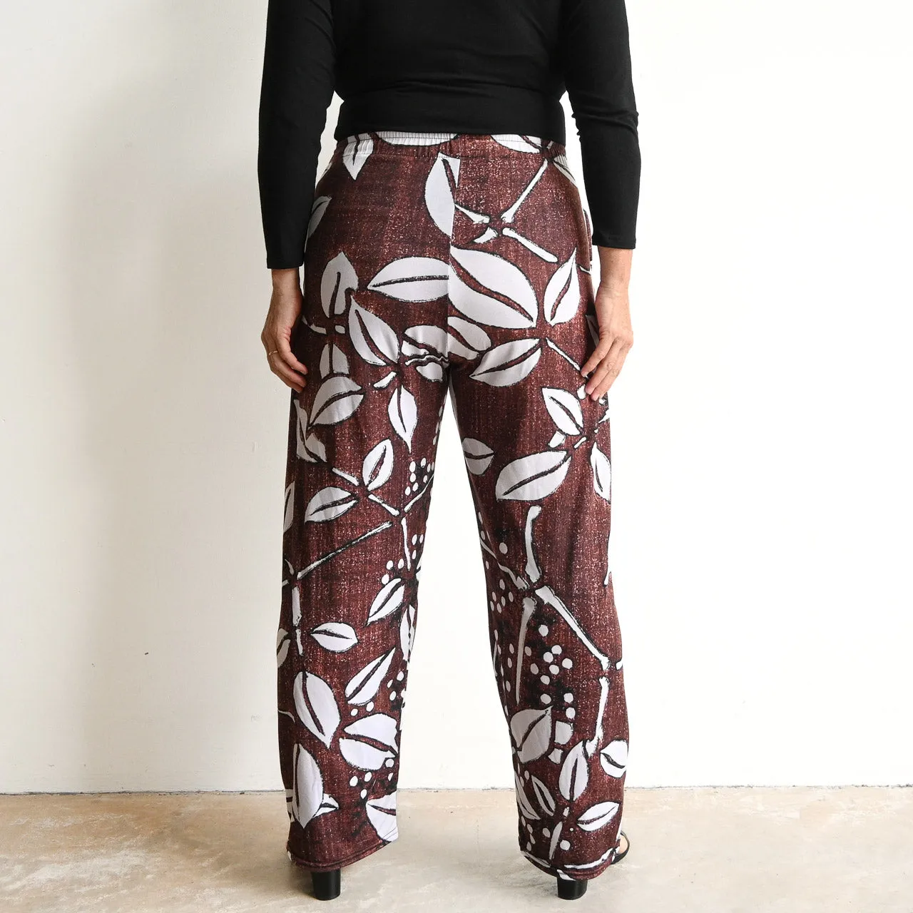 Sundown Stretch Lounge Pants - Island Leaves